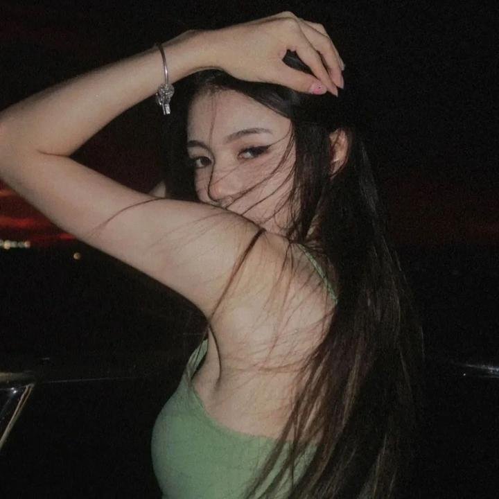 女儿国嬉春